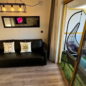  Apartment Inter2: New Self-check-in With Garage